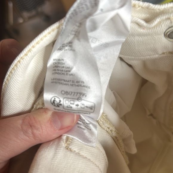 Pilcro Clean-Seamed High-Rise Wide-Leg Cream Jeans Size 30 - Picture 11 of 11